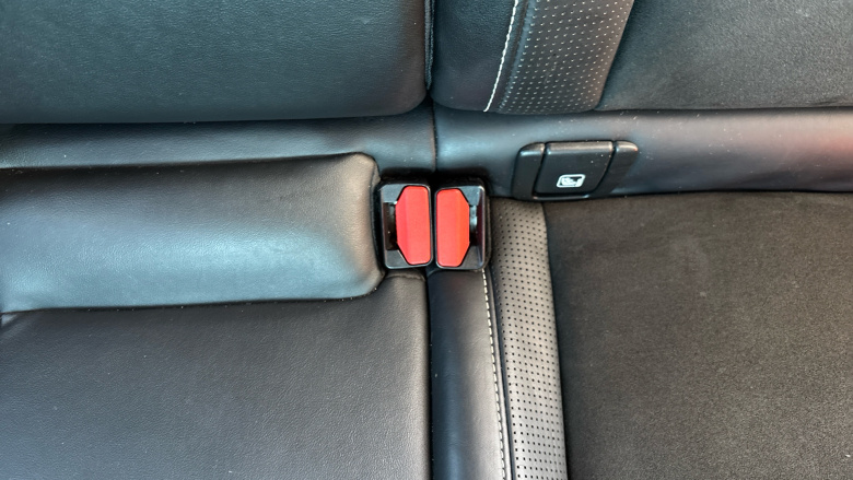 Volvo Xc40 2.0 T4 R DESIGN Pro 5dr AWD Geartronic Petrol Estate